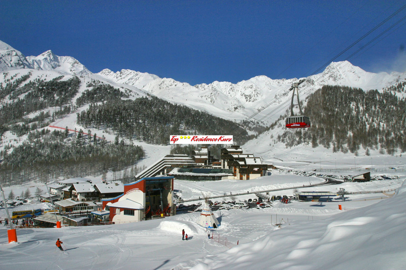 Die Hotel-Appartementanlage befindet sich direkt im Skigebiet Schnalstaler Gletscher