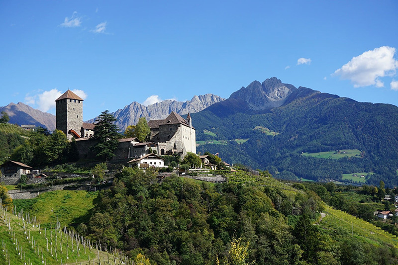 Schloss in Dorf Tirol