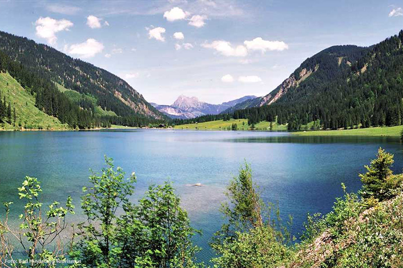 Herrlich naturbelassene Seen laden rund um Oberjoch zum Abkühlen ein