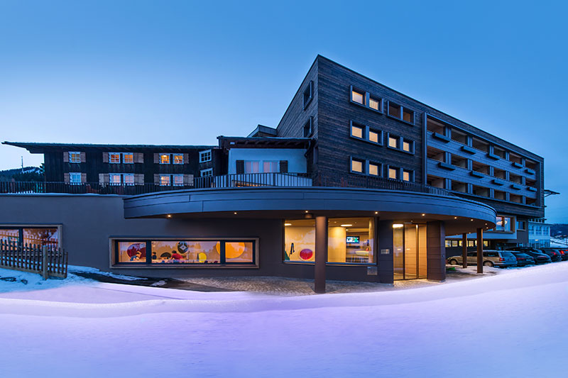 Winterurlaub im Kinderhotel Alphotel im Kleinwalsertal