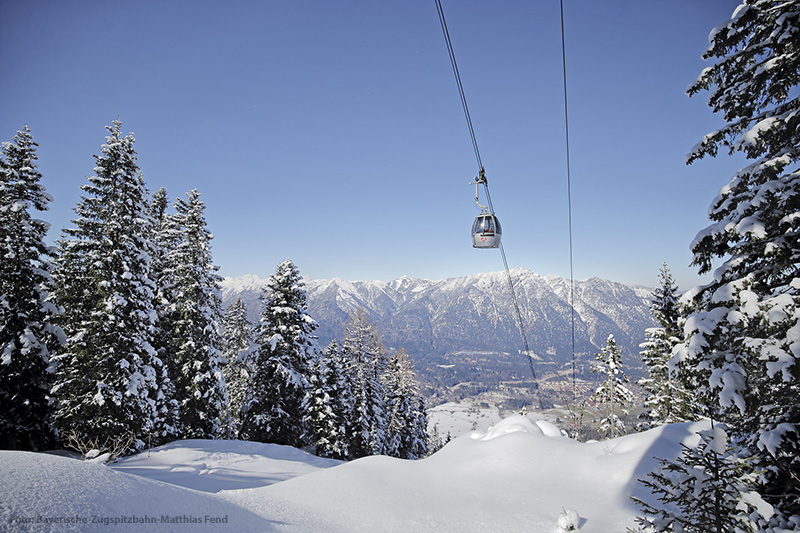 Mit der Kreuzeckbahn direkt ins Skigebiet Garmisch Classic