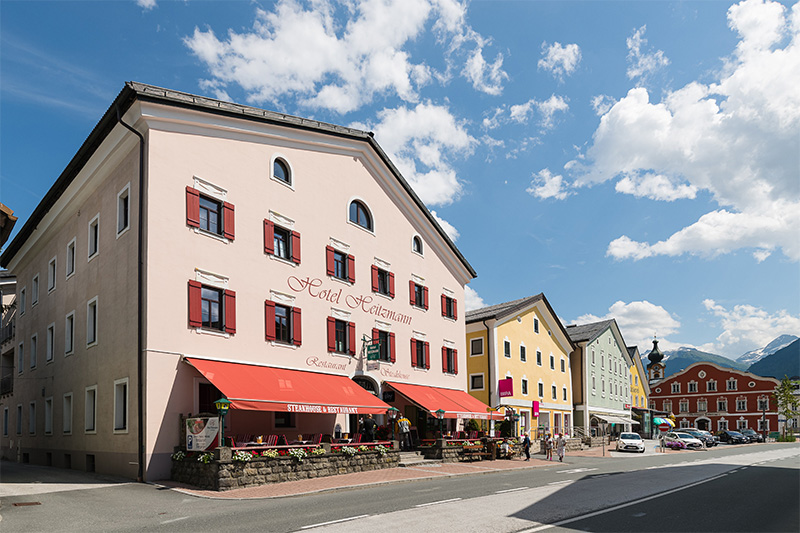 Sommerurlaub im 3-Sterne Superior Hotel Heitzmann - direkt am Stadtplatz von Mittersill