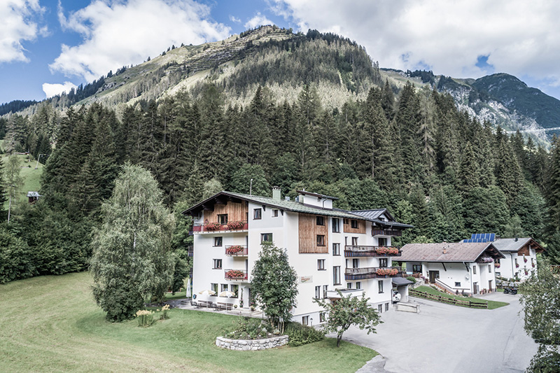 Sommerurlaub im Hotel Vera Monti in Holzgau