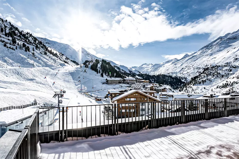Balkonausblick auf die Skipiste in Obergurgl