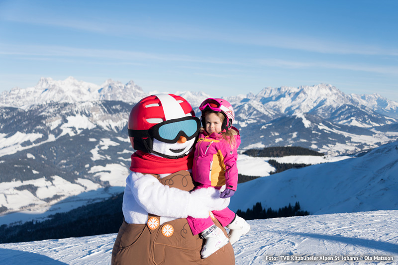 Mit Valle, dem Schneemann, macht der Skiurlaub Spass