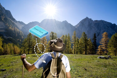 Powerbank mit faltbaren Solarmodulen