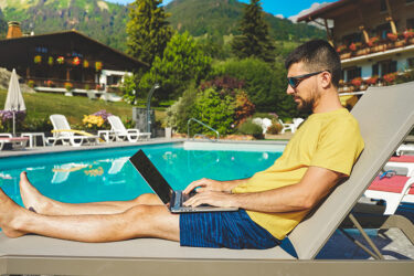 Entspannung statt Arbeit – den Laptop mal beiseite lassen