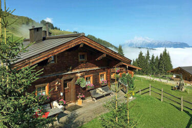 Urlaub in der Almhütte in den Alpen